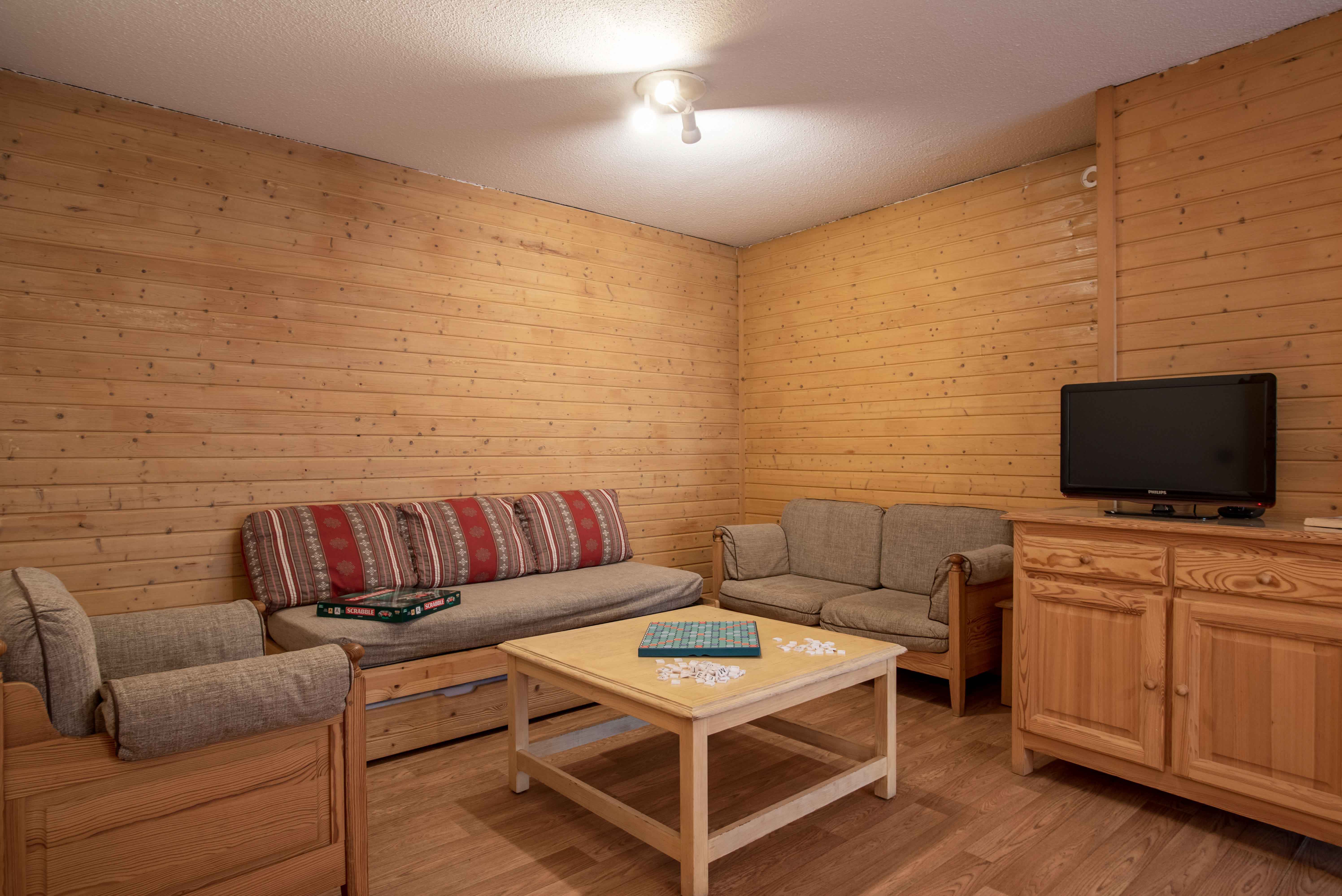 https://eureca-prod.alpine-collection.co/storage/app/media/Appartements/Appartement-Superieur-x7p/Eureca-B63-6.jpg
